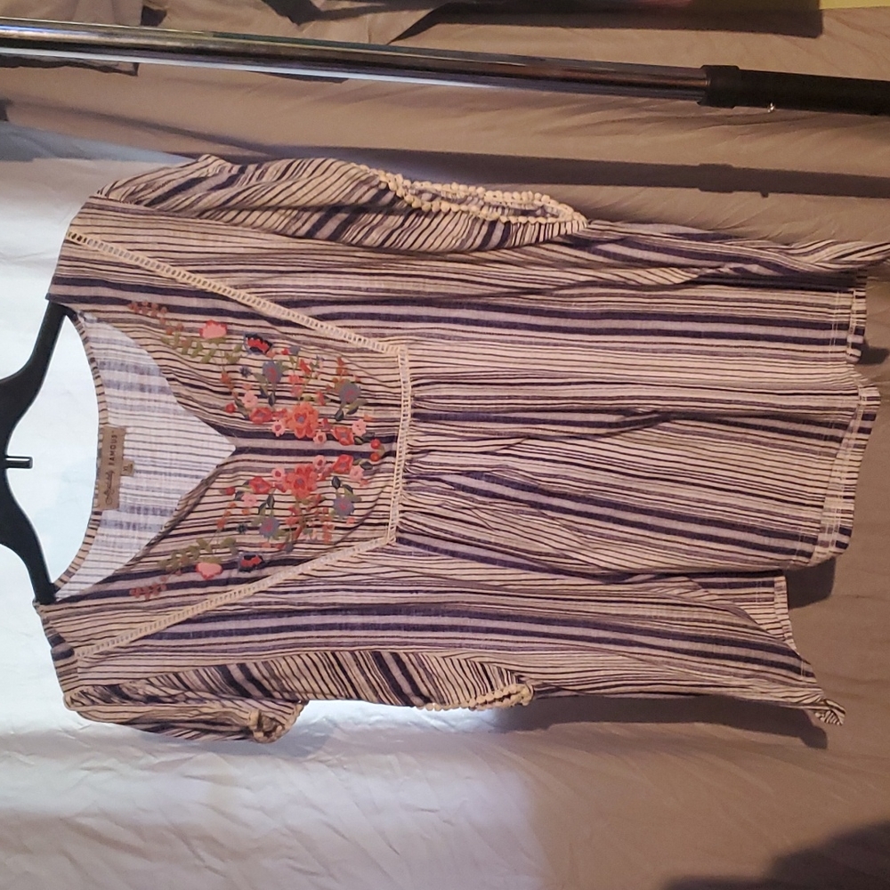 Xl floral absolutely famous top